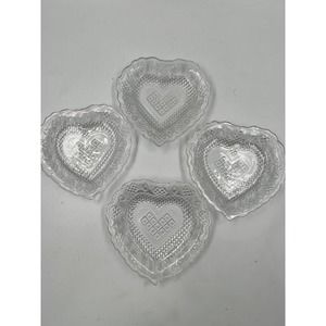 Vtg Avon Glass Clear Heart Dish Cape Code 5" W Diamonds Trinket Bowl Ruffled Edg